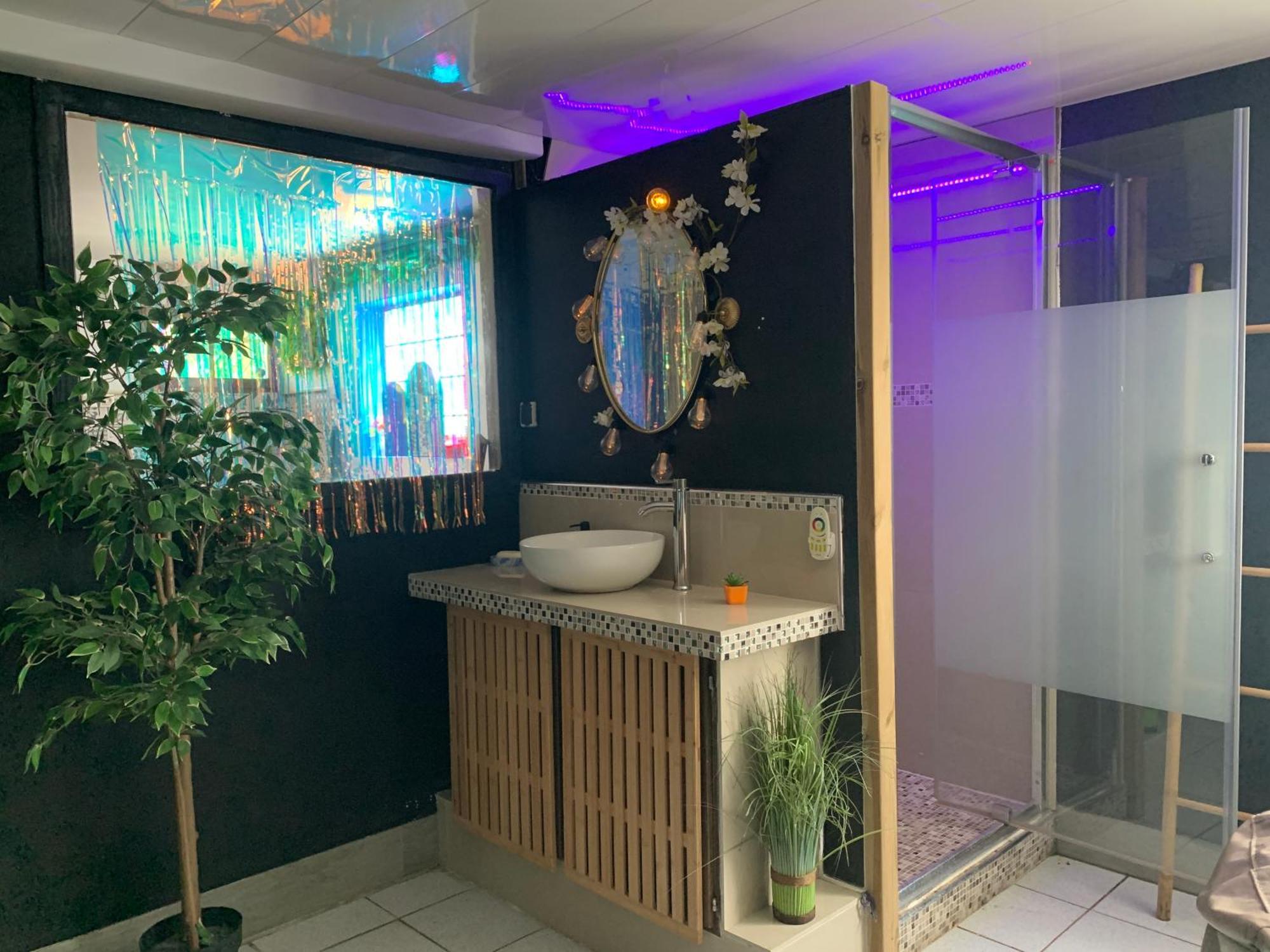 Suite Romantique Jacuzzi Gagny Eksteriør bilde