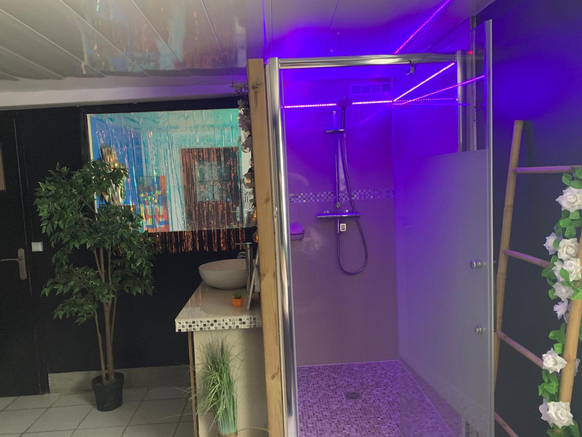 Suite Romantique Jacuzzi Gagny Eksteriør bilde