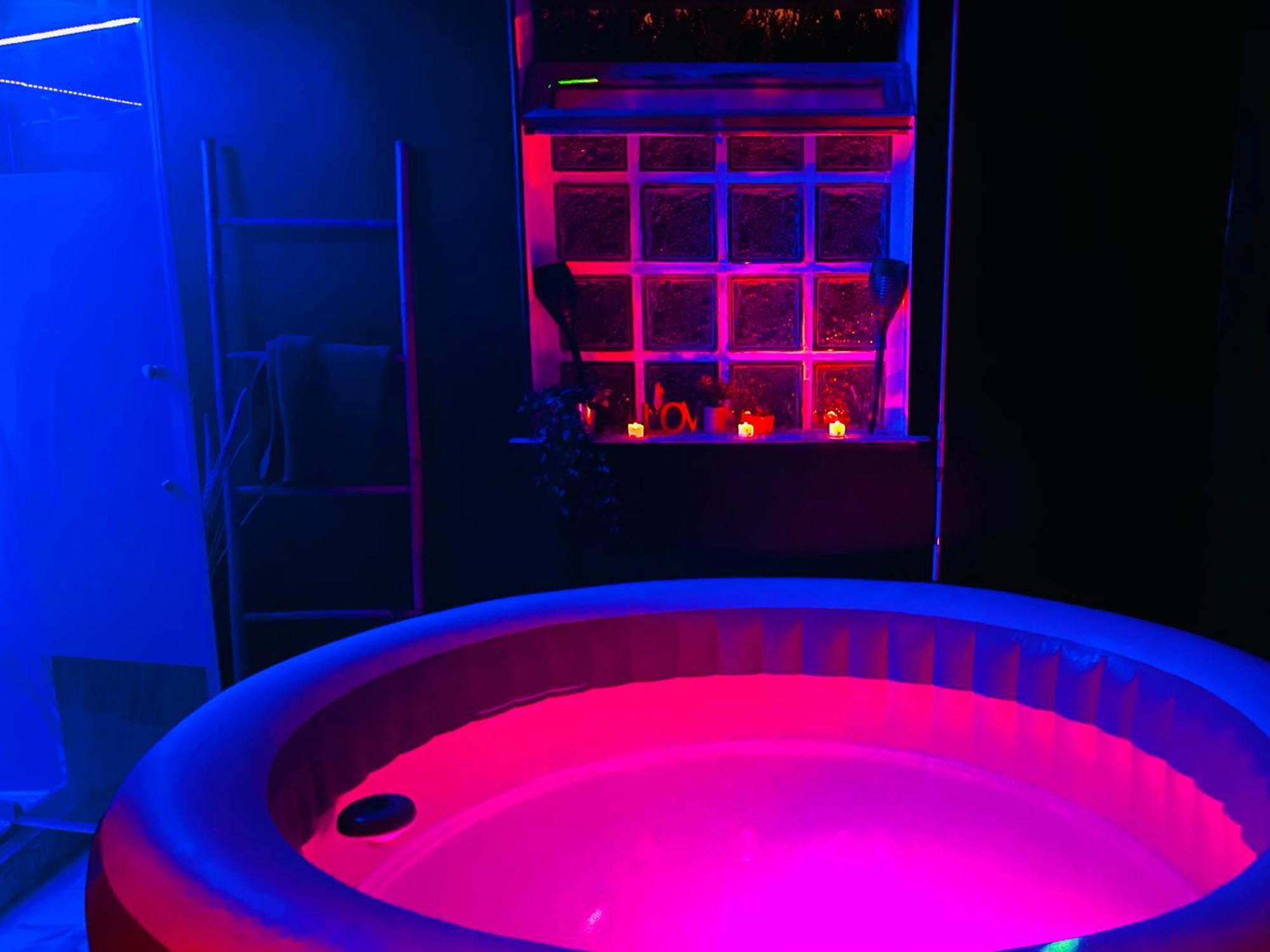 Suite Romantique Jacuzzi Gagny Eksteriør bilde